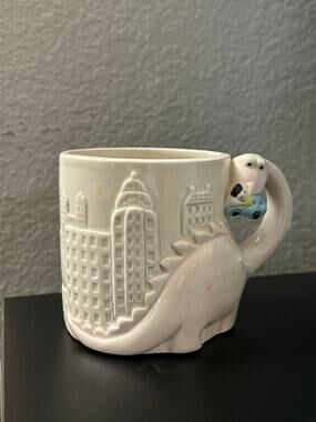 Vintage 1987 Omnibus Cityscape Dinosaur Sculpted Handle Ceramic Coffee Mug Rare